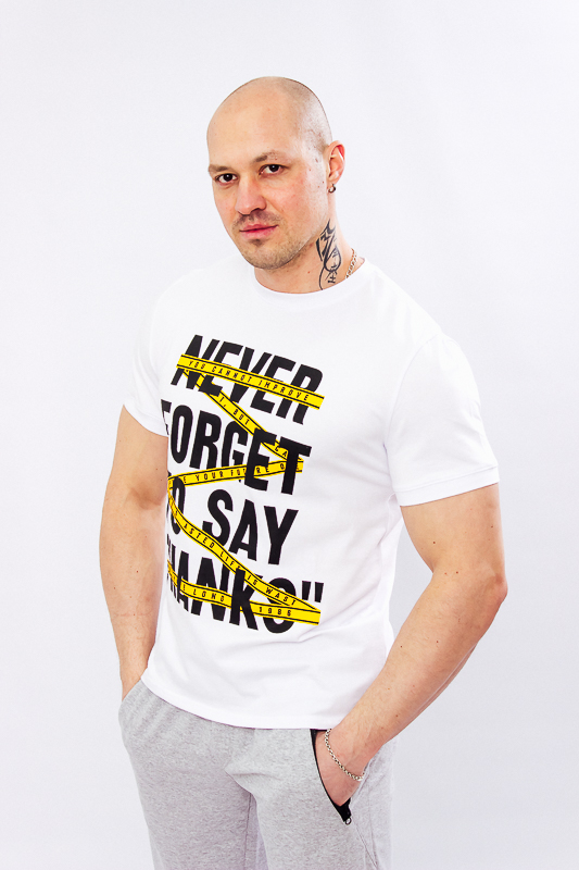 Футболка чоловіча